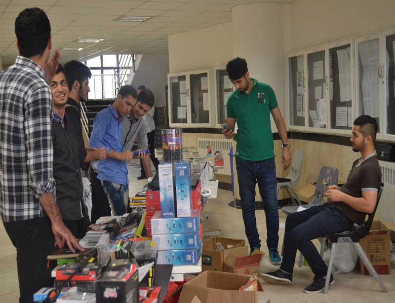 نمایشگاه لوازم الکترونیکی و جانبی در دانشگاه مهرآستان