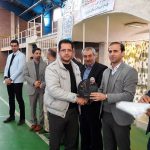 دریافت تندیس مسابقات فوتسال دانش آموزی مقطع متوسطه دوم استان گیلان