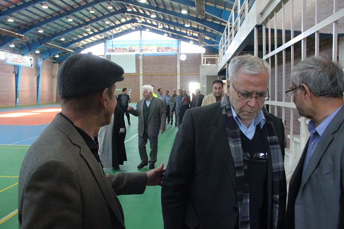 اعضای محترم شورا در سالن ورزشی مهرآستان